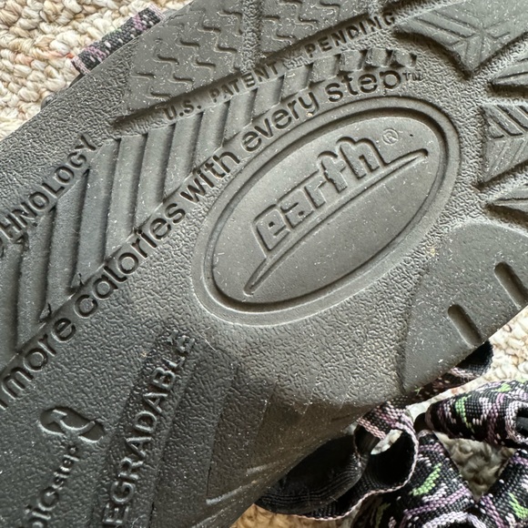 Earth Sandals - Velcro Strap - Women’s Size 11 - Black & Purple - Outdoor Shoes - Picture 7 of 8